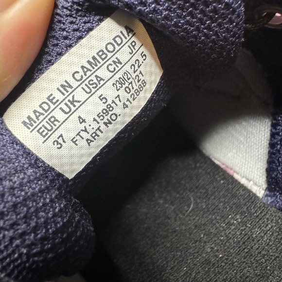 Salomon Youth Size 5 SpeedCross Trail Running Sneakers Shoes Purple EUC! - Picture 9 of 9